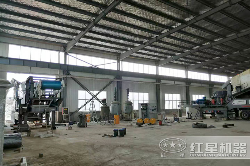 移動式建筑垃圾處理設(shè)備現(xiàn)場 移動式建筑垃圾處理設(shè)備現(xiàn)場